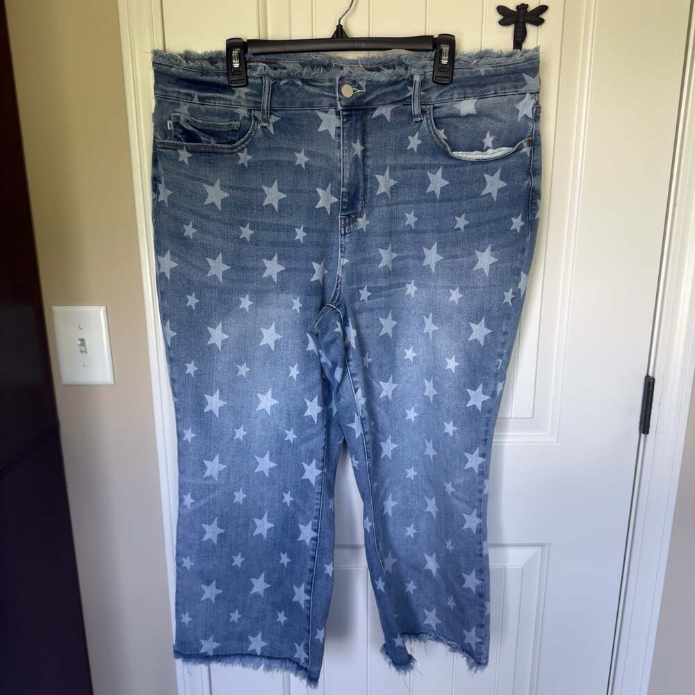 Judy Blue Cropped Raw Hem Straight Leg 20W Star Print High Waist Jeans